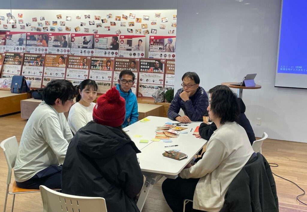 座談会の様子